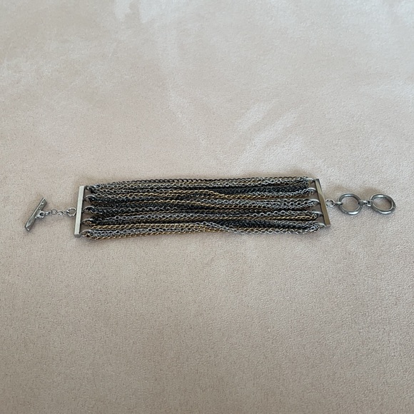 Tri Color Chain Bracelet with toggle closure - Picture 3 of 3